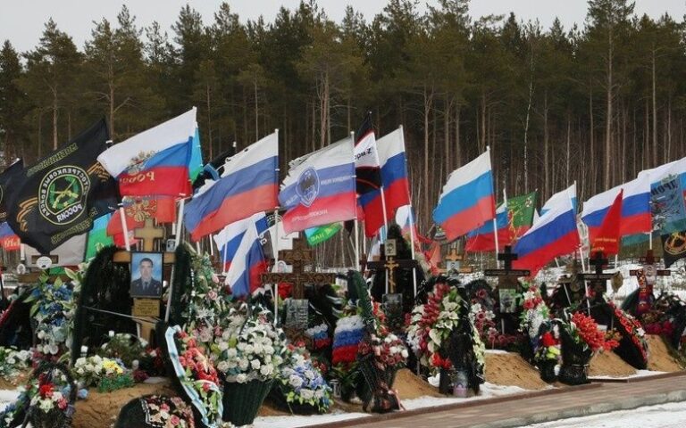 mogily-znamenitostey-i-evreyskiy-kvartal-chto-posmotret-na-kladbishhah-v-nizhnem-novgorode-reportazh-v-gorode-n-fotografiya-96