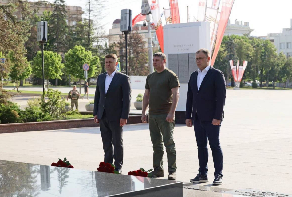 Встреча губернатора Кузбасса Ильи Середюка и врио главы Белгородской области Александра Шуваева.