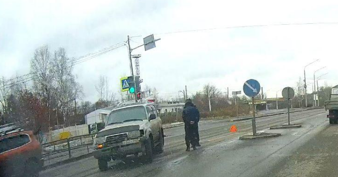 Место дорожно-транспортного происшествия на улице Димитрова в Новокузнецке